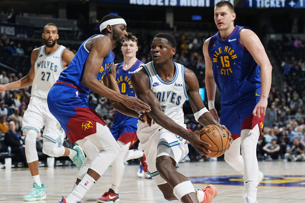 包含灯泡队球员遭遇家庭困难,影响状态备受关注的词条 包含灯泡队球员遭遇家庭困难,影响状态备受关注的词条