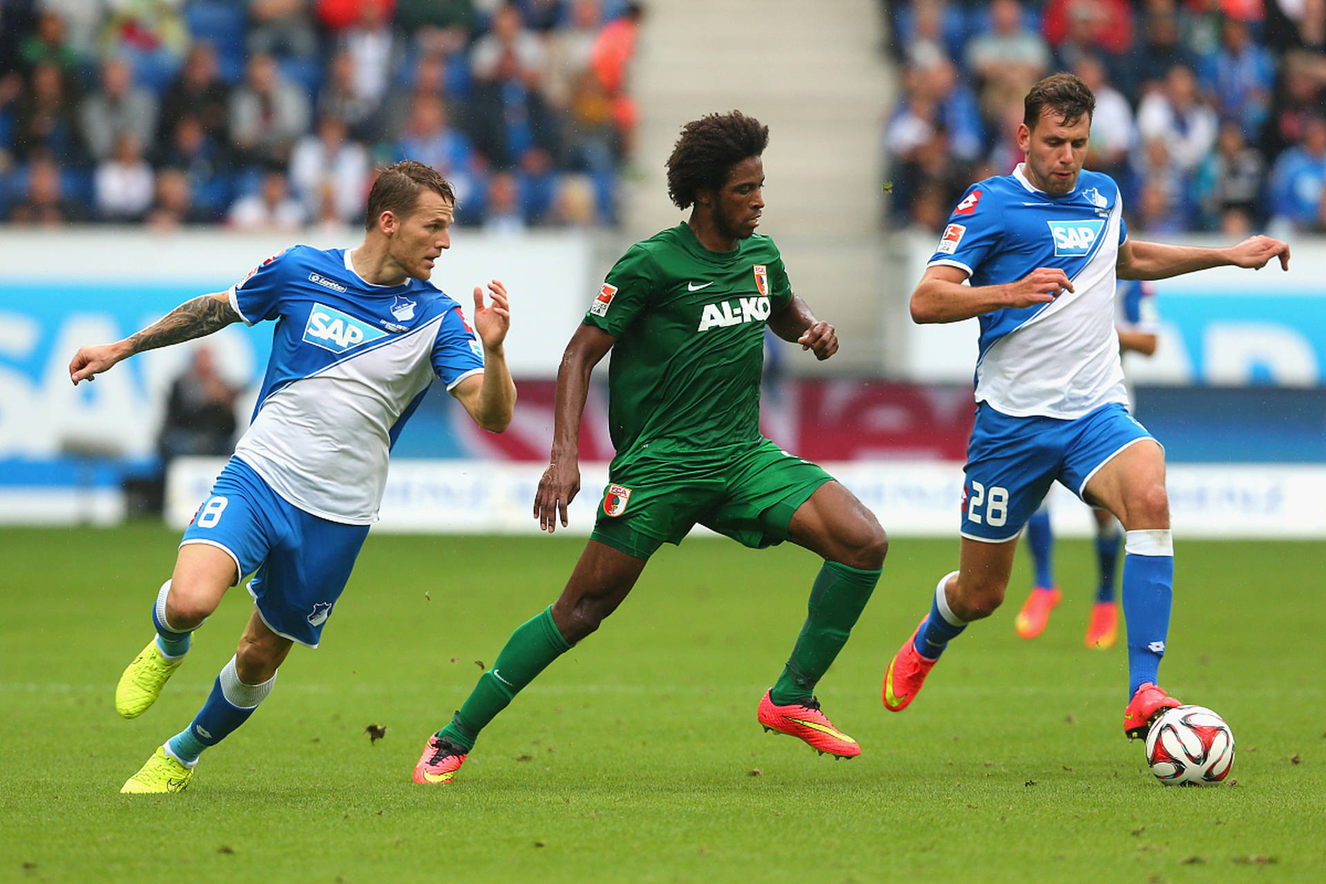 奥格斯堡表现坚挺，锋线发挥稳定的简单介绍